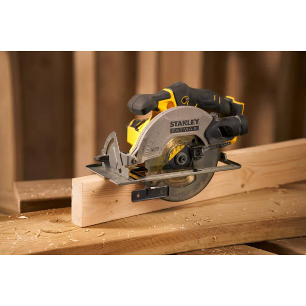 Фото - Циркулярная пила Stanley SFMCS500B