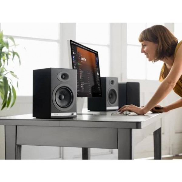 Фото - Компьютерная акустика компактная 2.0 Audioengine HD5-Black
