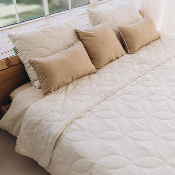 Фото - Набор покрывало + наволочки евро Sonex Hawaii двухстороннее 220х240 + 50х70 см 2 шт. Бежевое (SO102524) Фото - Набор покрывало + наволочки евро Sonex Hawaii двухстороннее 220х240 + 50х70 см 2 шт. Бежевое (SO102524)