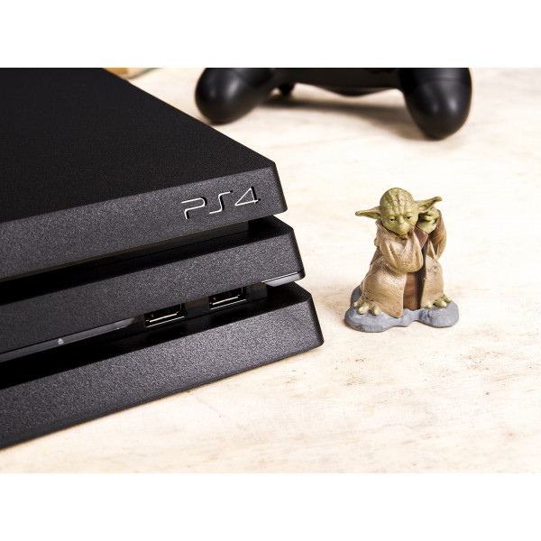 Фото - Игровая приставка PlayStation 4 Pro 1Tb Black (God of War & Horizon Zero Dawn CE)