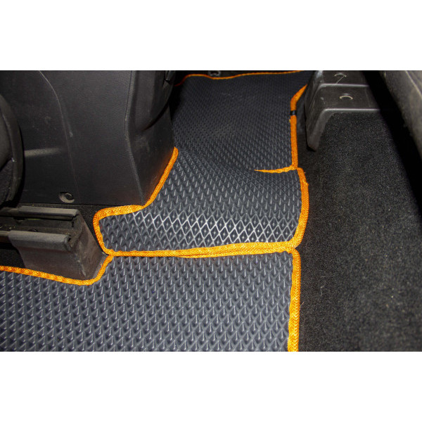 Фото - EVA коврики в салон авто EVAtech для Kuga Ford 2013-2016 2 поколение SUV EU FD33027CV5FC2SBB
