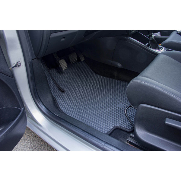 Фото - Коврики из экокожи в салон авто передние EVAtech для Megane (III) 5-doors MT Renault 2008-2016 3 поколение Htb EU RT32111ALV2RN2BBB