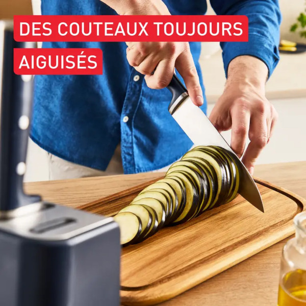 Фото - Набор ножей Tefal K297S744 EverSharp Pro 6 предметов + блок-точилка