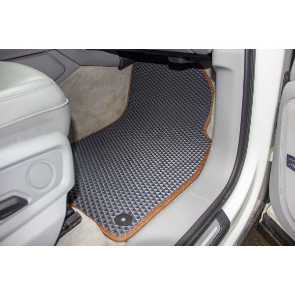 Фото - EVA коврики в салон авто передние EVAtech для Q7 (4M) 5 seats Audi 2015 2 поколение SUV EU (AU43764AG2AV4RBB)