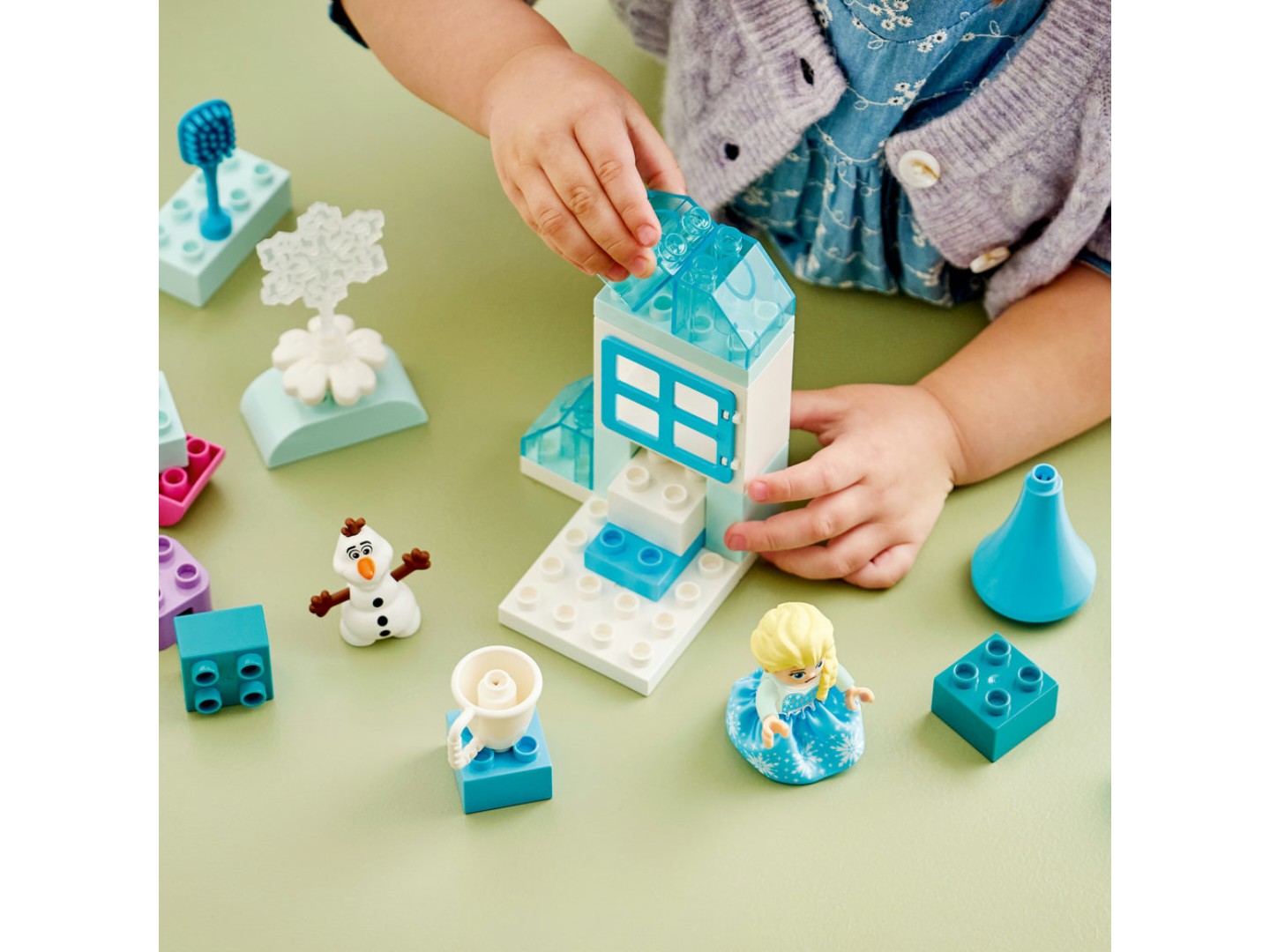 Конструктор LEGO DUPLO Disney™ Коробка для творчого конструювання «Крижане серце» з Ельзою й Олафом (10462) — фото 5