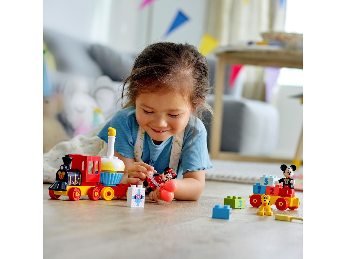 Конструктор LEGO DUPLO │ Disney Святковий потяг Міккі та Мінні (10941) — фото 2