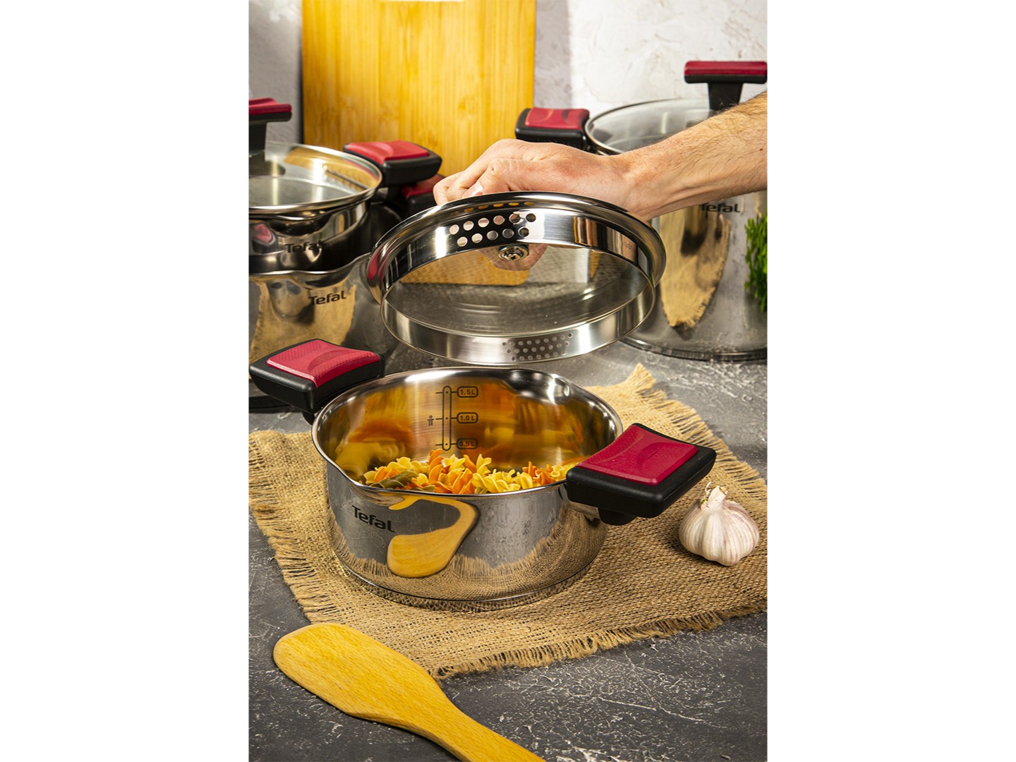 Набір посуду Tefal G723SA74 Cook & Clip 10 пр каструлі 22см (6,1 л)/24 см (5,0 л)/20 см (2,9 л)/18 см (2,0 л), ковш16 см (1,5 л) — фото 6