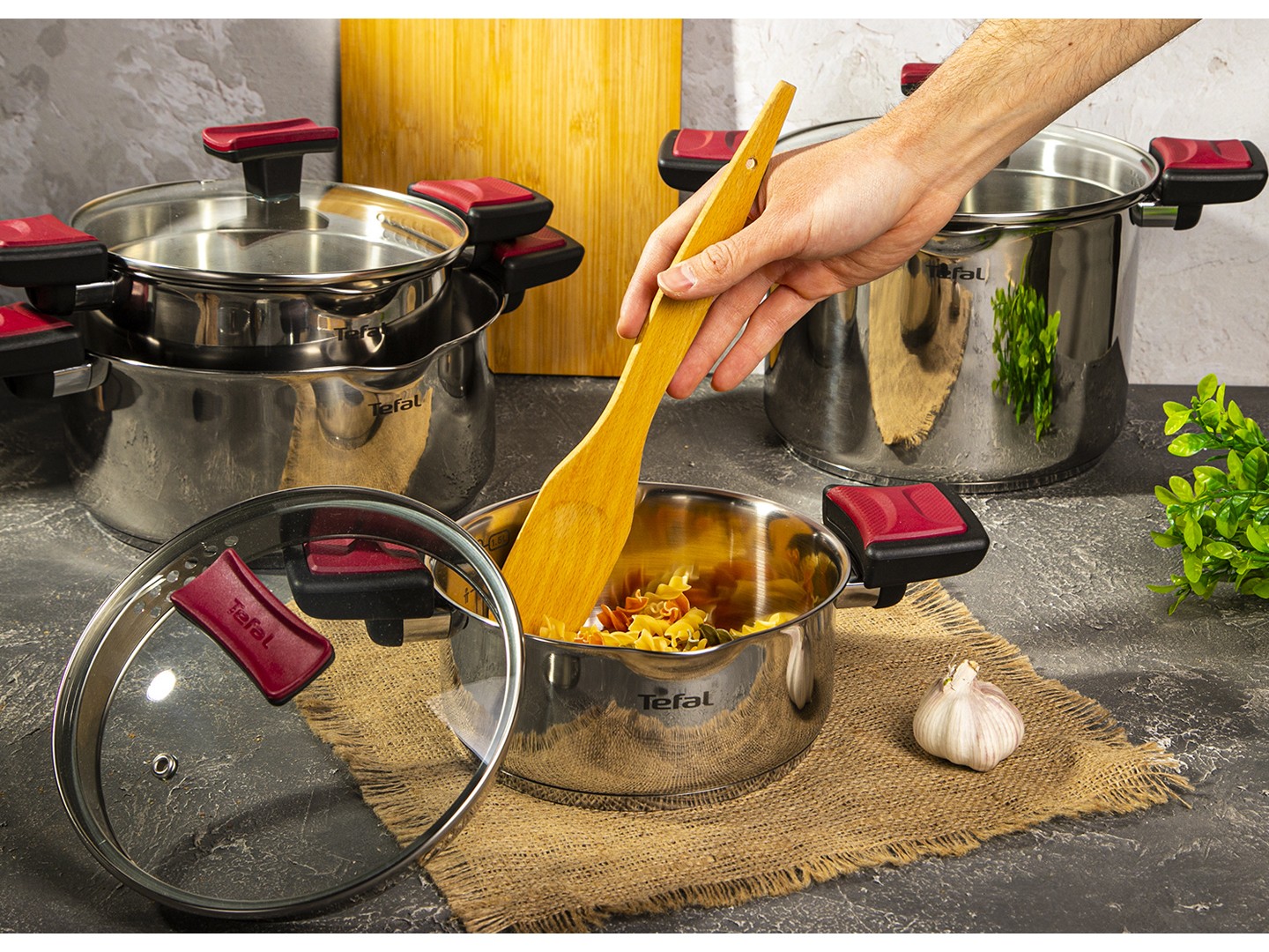 Набір посуду Tefal G723SA74 Cook & Clip 10 пр каструлі 22см (6,1 л)/24 см (5,0 л)/20 см (2,9 л)/18 см (2,0 л), ковш16 см (1,5 л) — фото 9