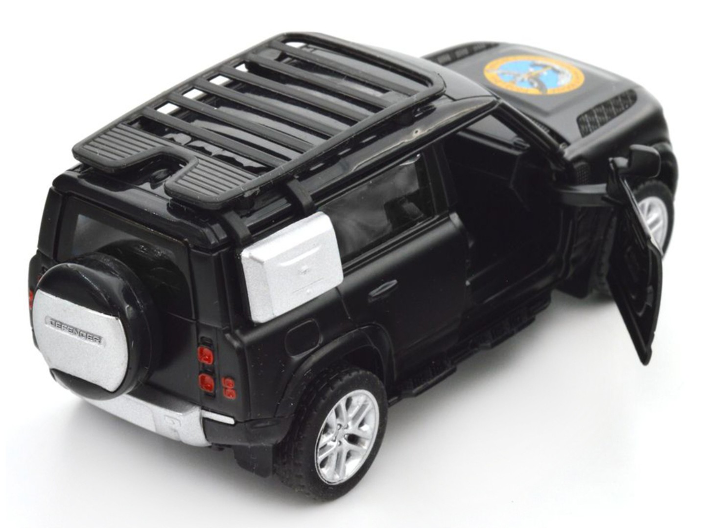 Наземна військова техніка TechnoDrive Шеврони Героїв LAND ROVER DEFENDER 110 ГУР МО (250364M) — фото 10