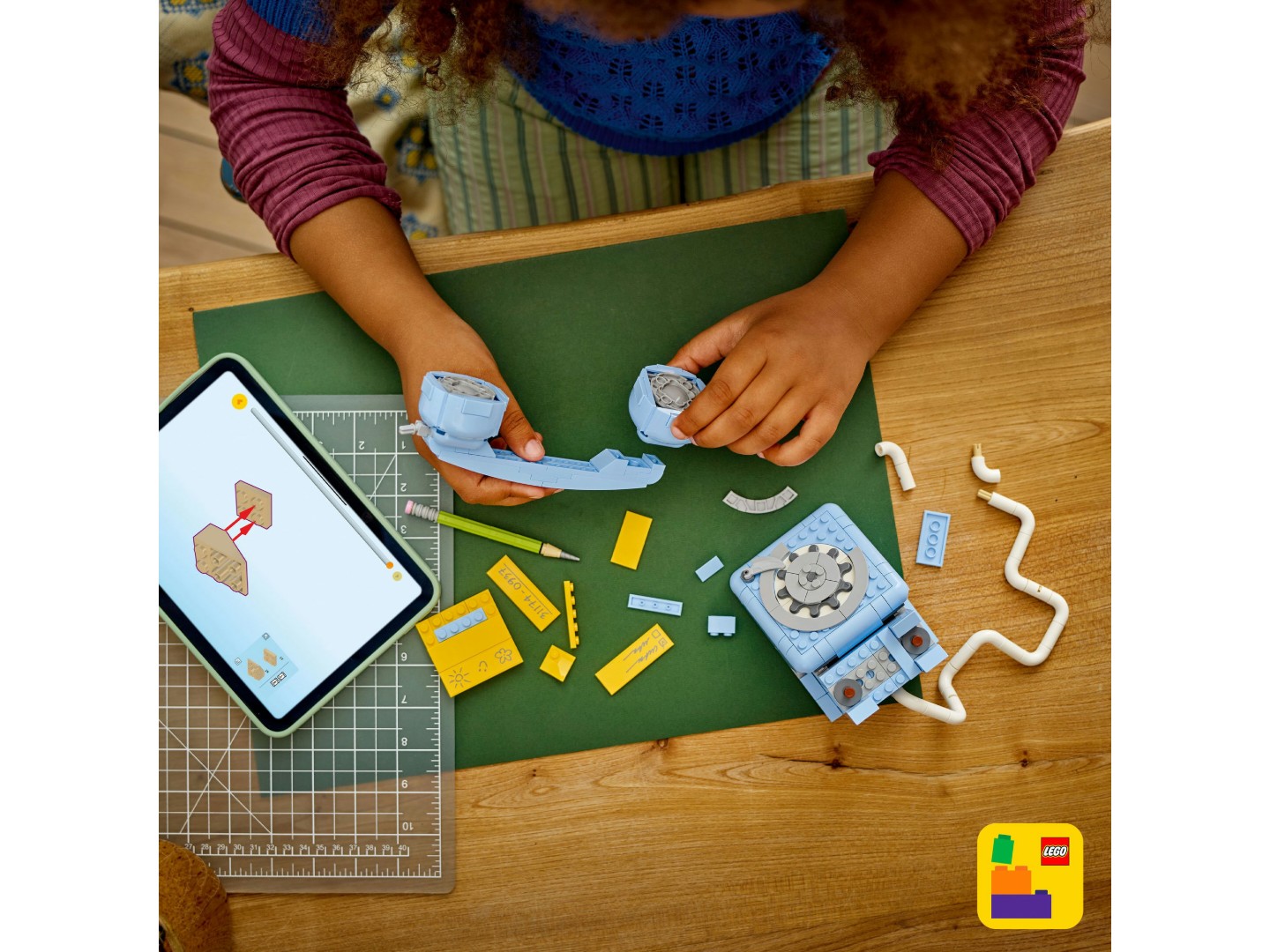 Конструктор LEGO Creator Ретро телефон (31174) — фото 9