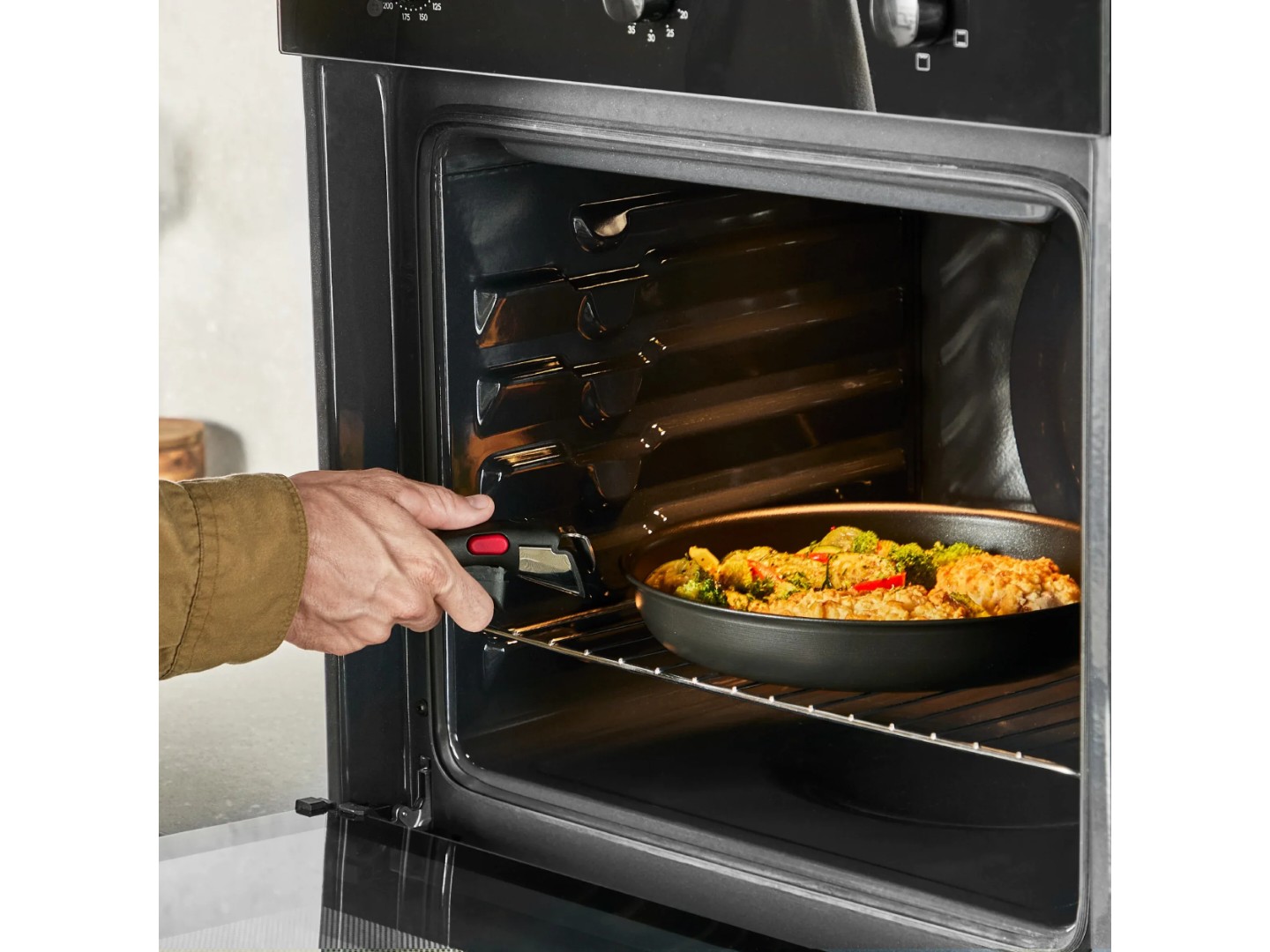 Набір сковорід зі знімною ручкою Tefal P0009553 Ingenio Exсellence+ 3 пр (24/28 см + знімна ручка) — фото 15