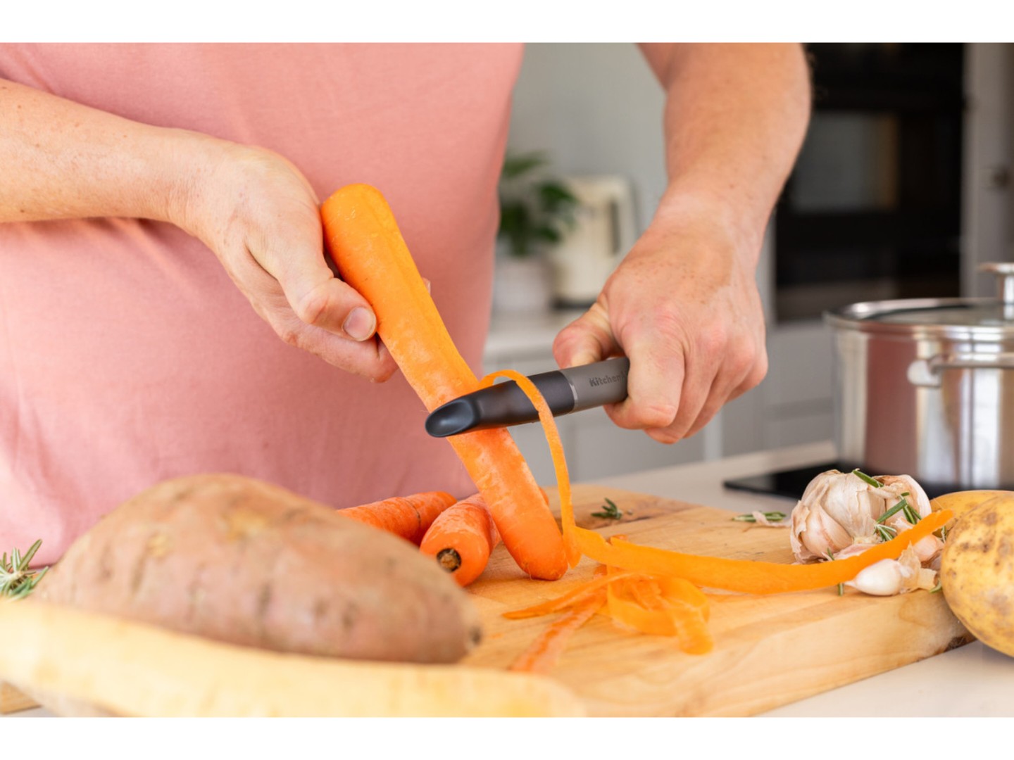 Овочечистка KitchenAid Classic 20 см сірий (KHA112OHCHGG) — фото 2