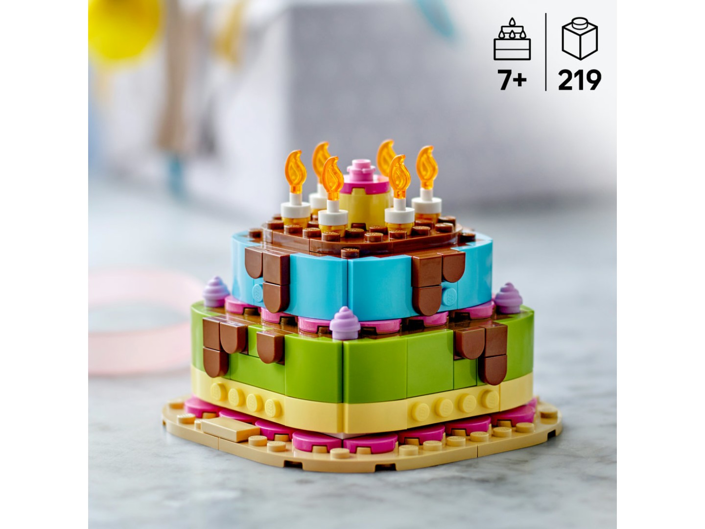 Конструктор LEGO Iconic Торт на день народження (40815) — фото 4