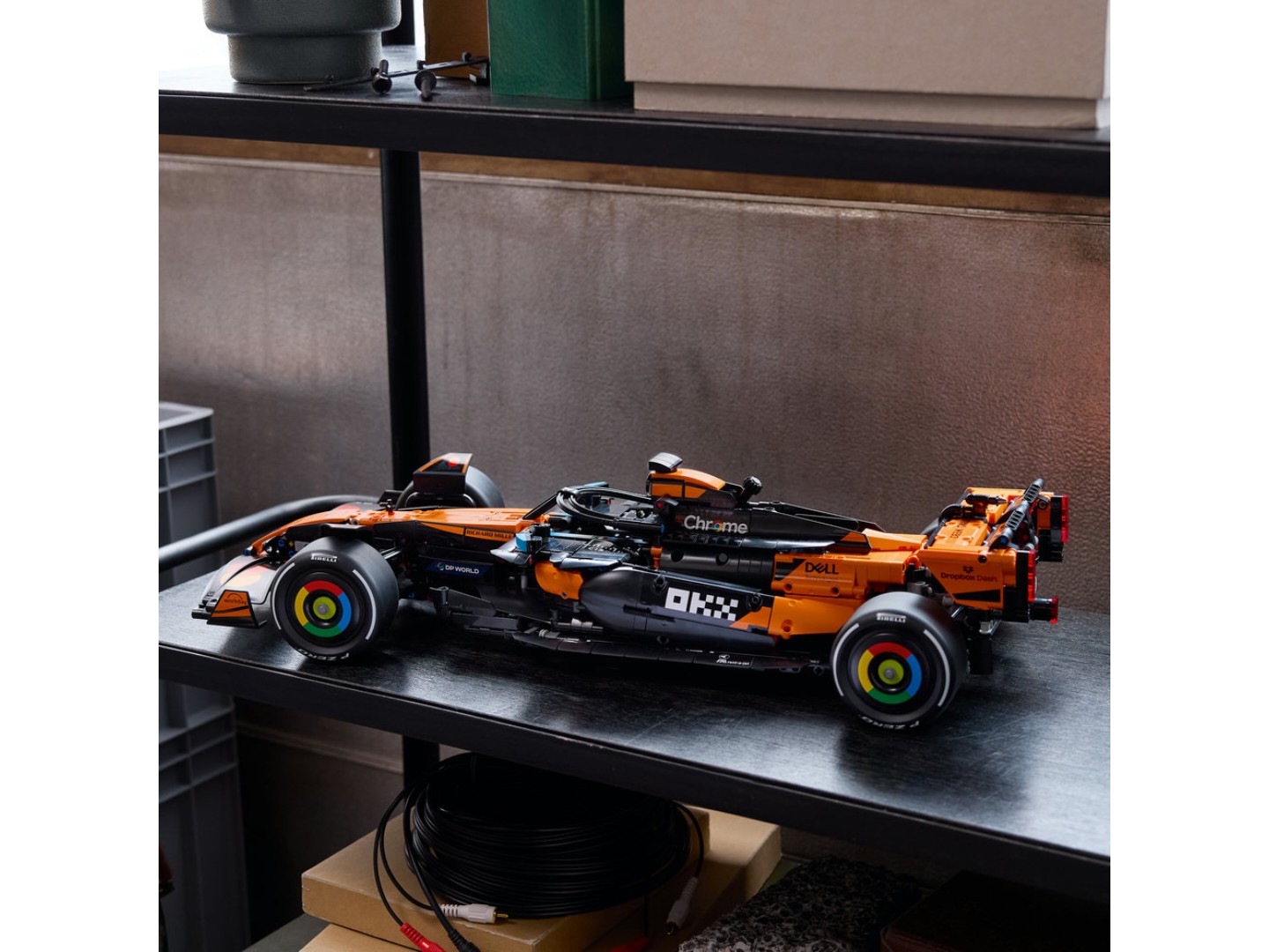 Конструктор LEGO Technic Автомобіль McLaren MCL39 F1® (42228) — фото 8