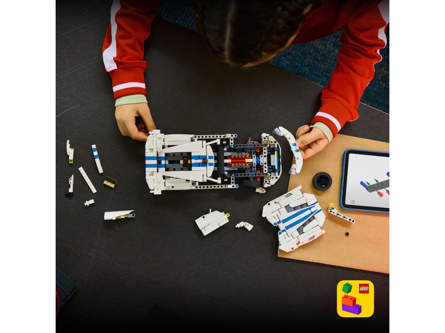 Конструктор LEGO Technic Спортивний автомобіль Dodge Viper GTS-R (42234) — фото 5