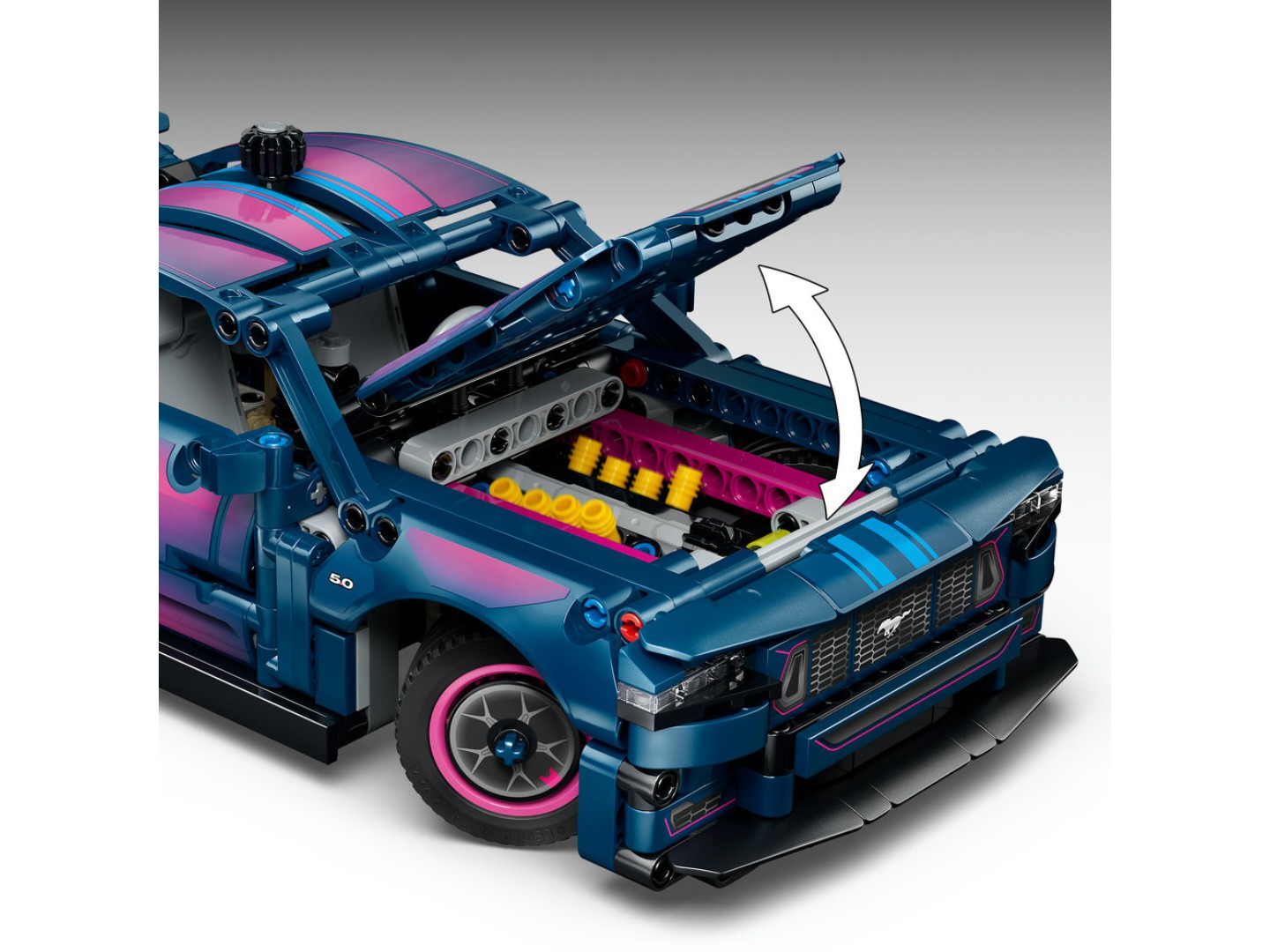 Конструктор LEGO Technic Тюнінг-гараж з автомобілем Ford Mustang GT (42236) — фото 8