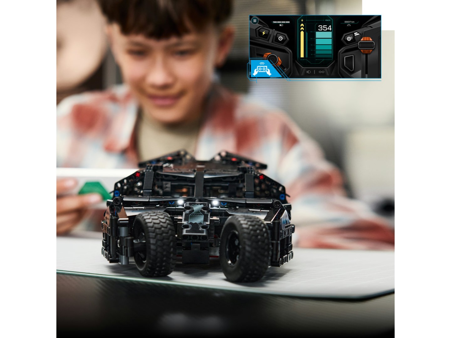 Конструктор LEGO Technic Batmobile™ Tumbler (42239) — фото 8