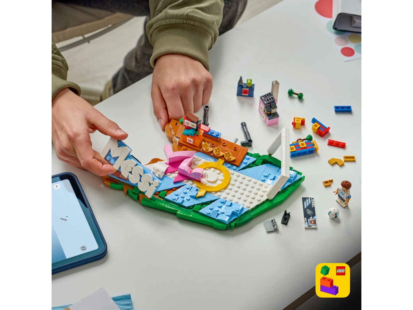 Конструктор LEGO Editions Football Ліонель Мессі — найкращі моменти футбольних матчів (43011) — фото 9