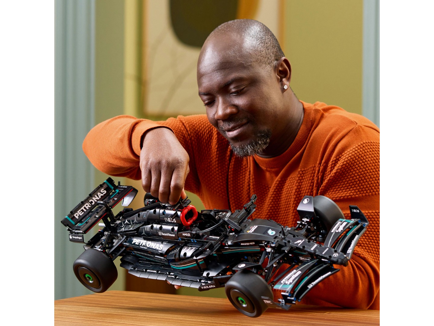 Конструктор LEGO TECHNIC Mercedes-AMG F1 W14 E Performance (42171) — фото 2