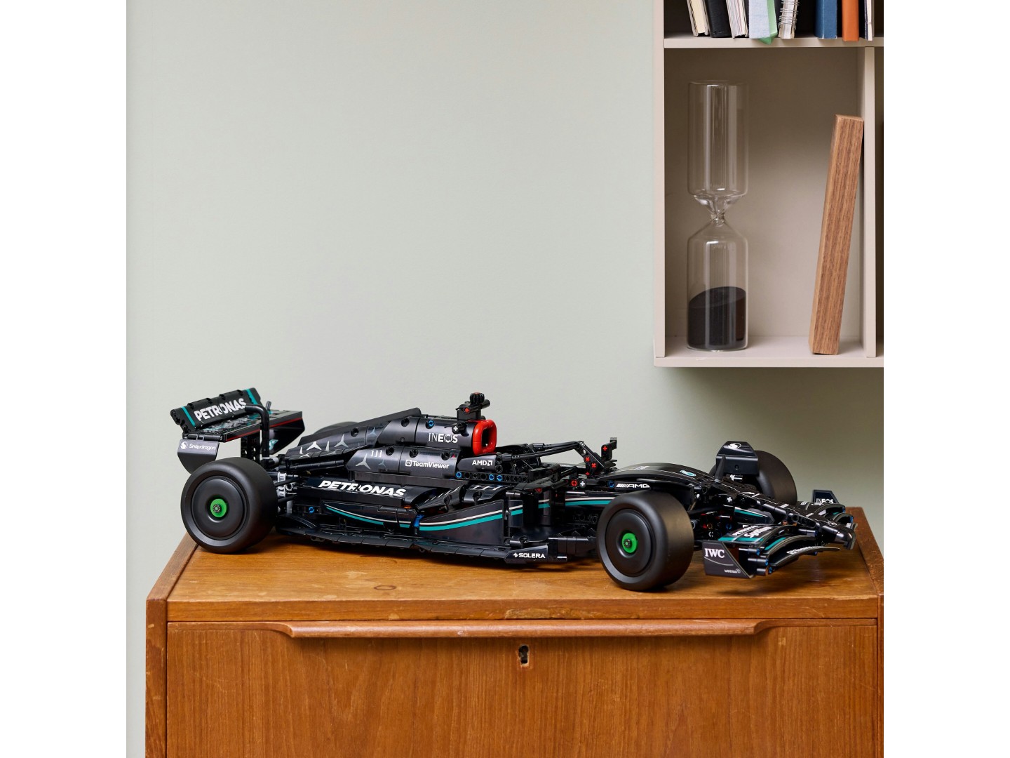 Конструктор LEGO TECHNIC Mercedes-AMG F1 W14 E Performance (42171) — фото 4