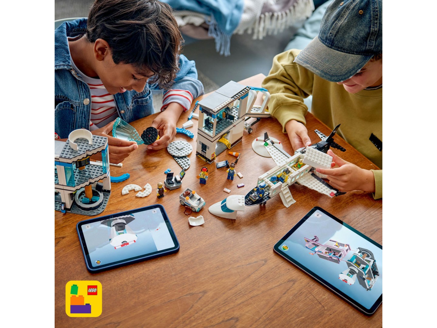 Конструктор LEGO City Аеропорт із літаком (60502) — фото 8
