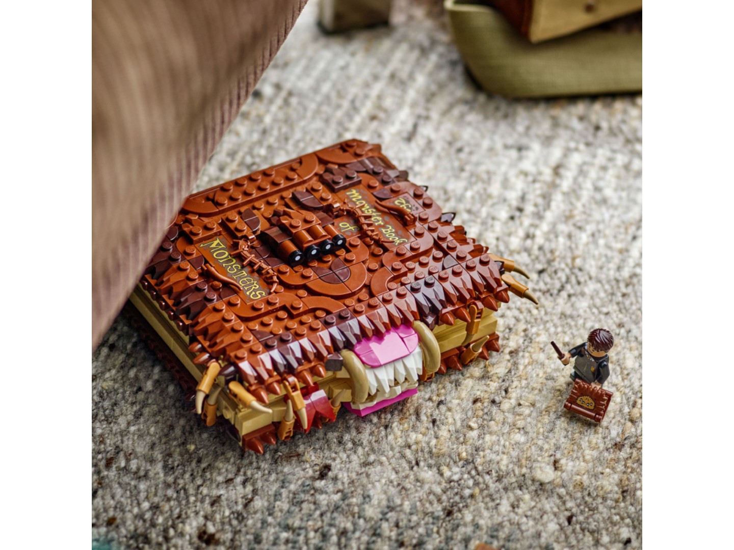 Конструктор LEGO Harry Potter Куслива Жахлива книга жахіть (76449) — фото 10
