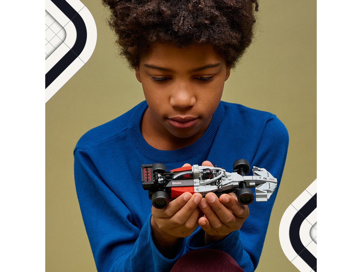 Конструктор LEGO Speed Champions Гоночний автомобіль Audi Revolut F1® Team R26 (77259) — фото 6