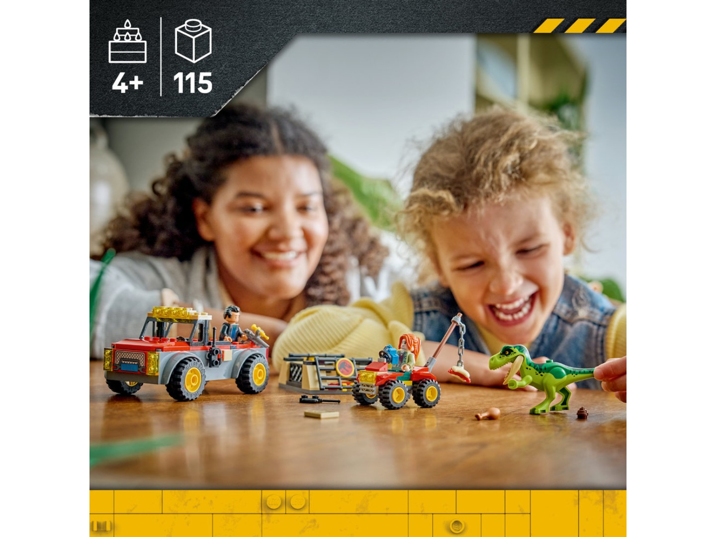 Конструктор LEGO Jurassic World Вантажівка для перевезення молодого тиранозавра (77978) — фото 4