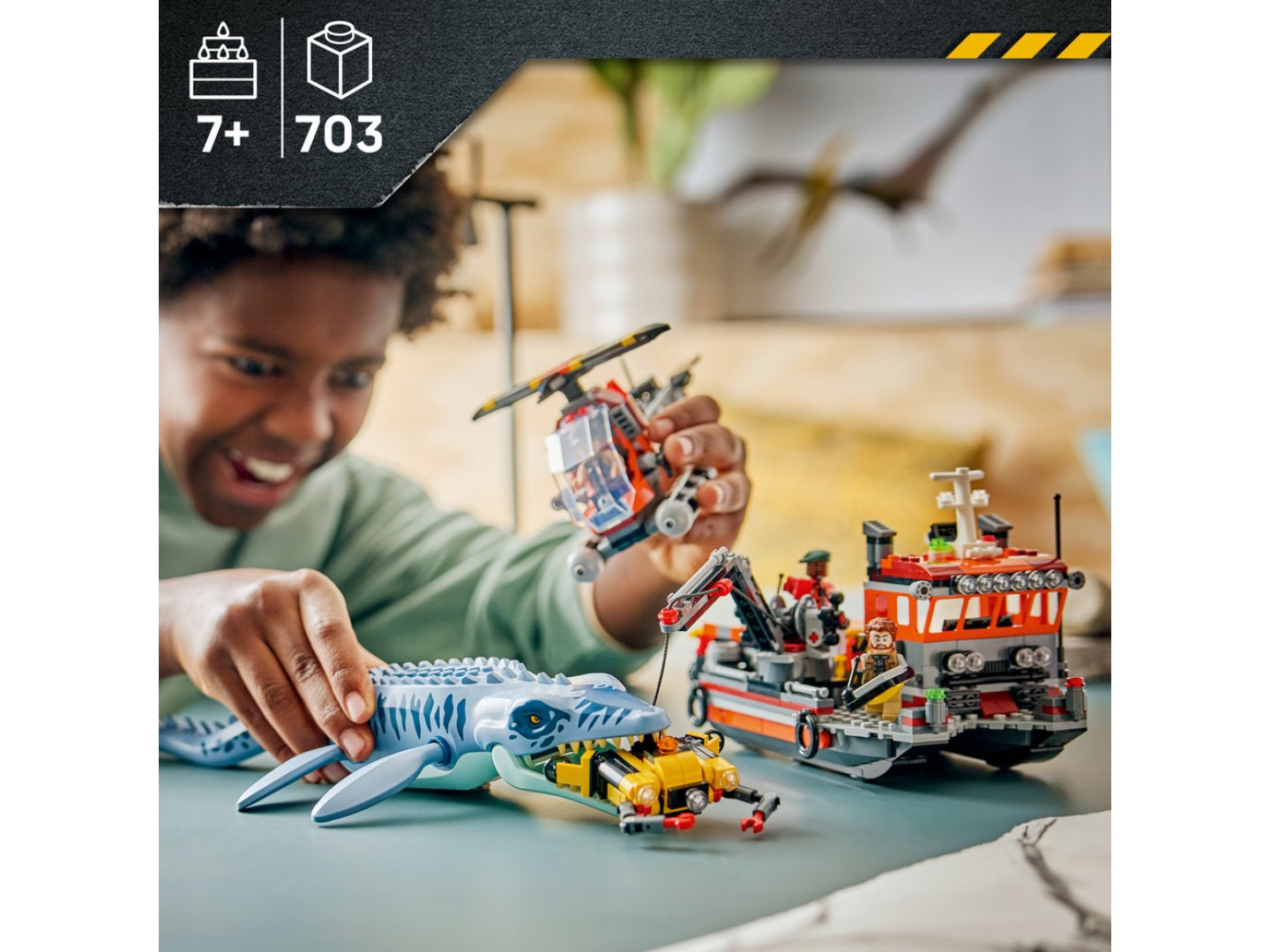 Конструктор LEGO Jurassic World Напад мозазавра на човен (77983) — фото 4
