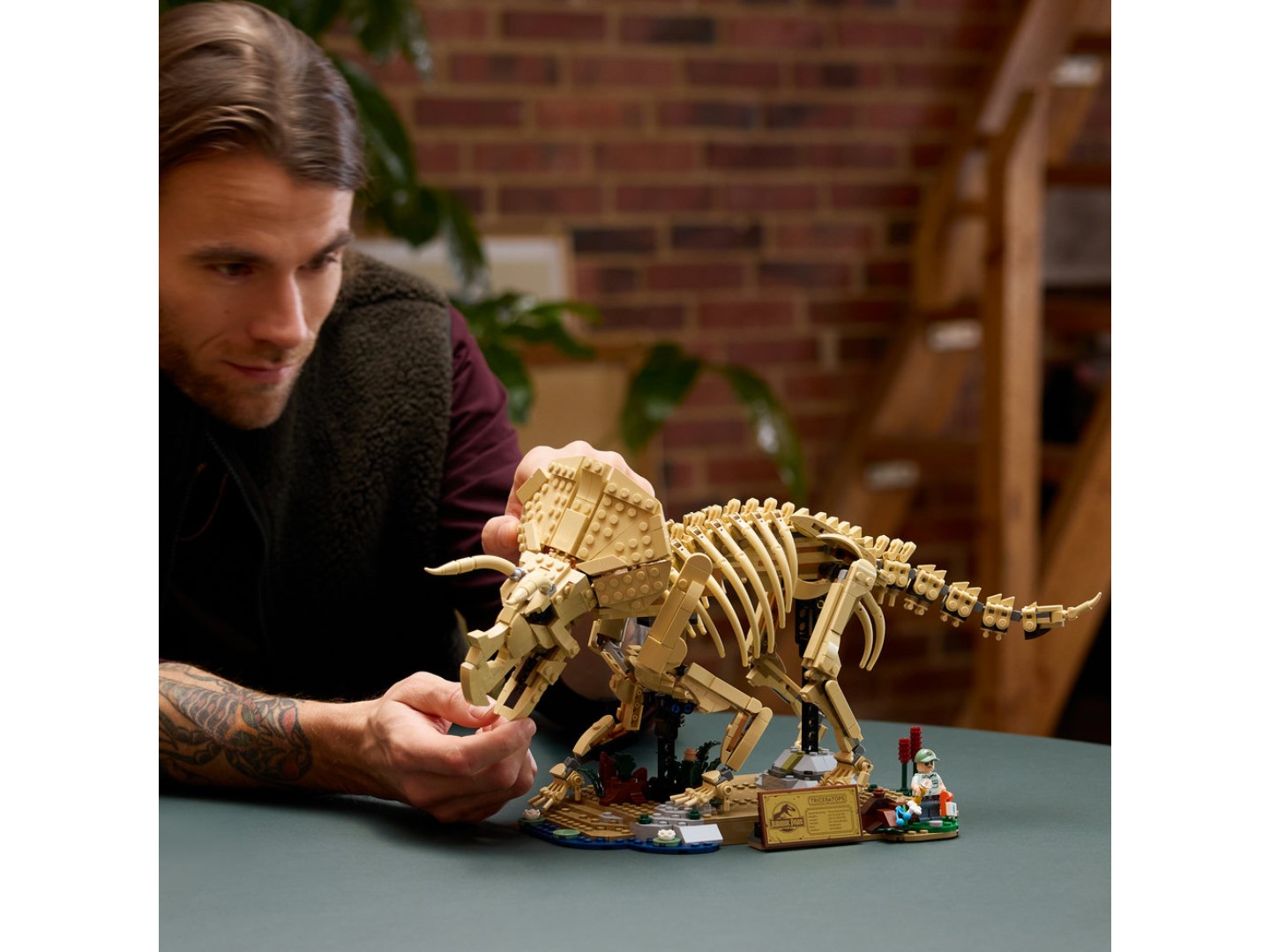 Конструктор LEGO Jurassic World Скамʼянілості динозаврів: трицератопс (77985) — фото 6
