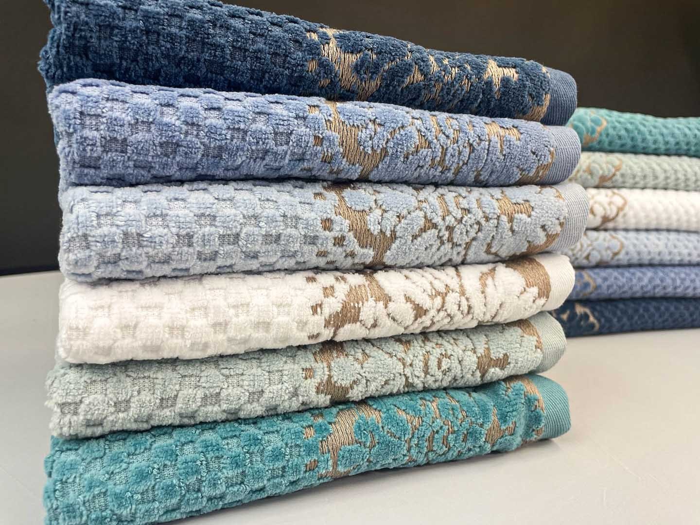 Рушник банний GM Textile Дамаск білий махровий велюр 70х140 — фото 7
