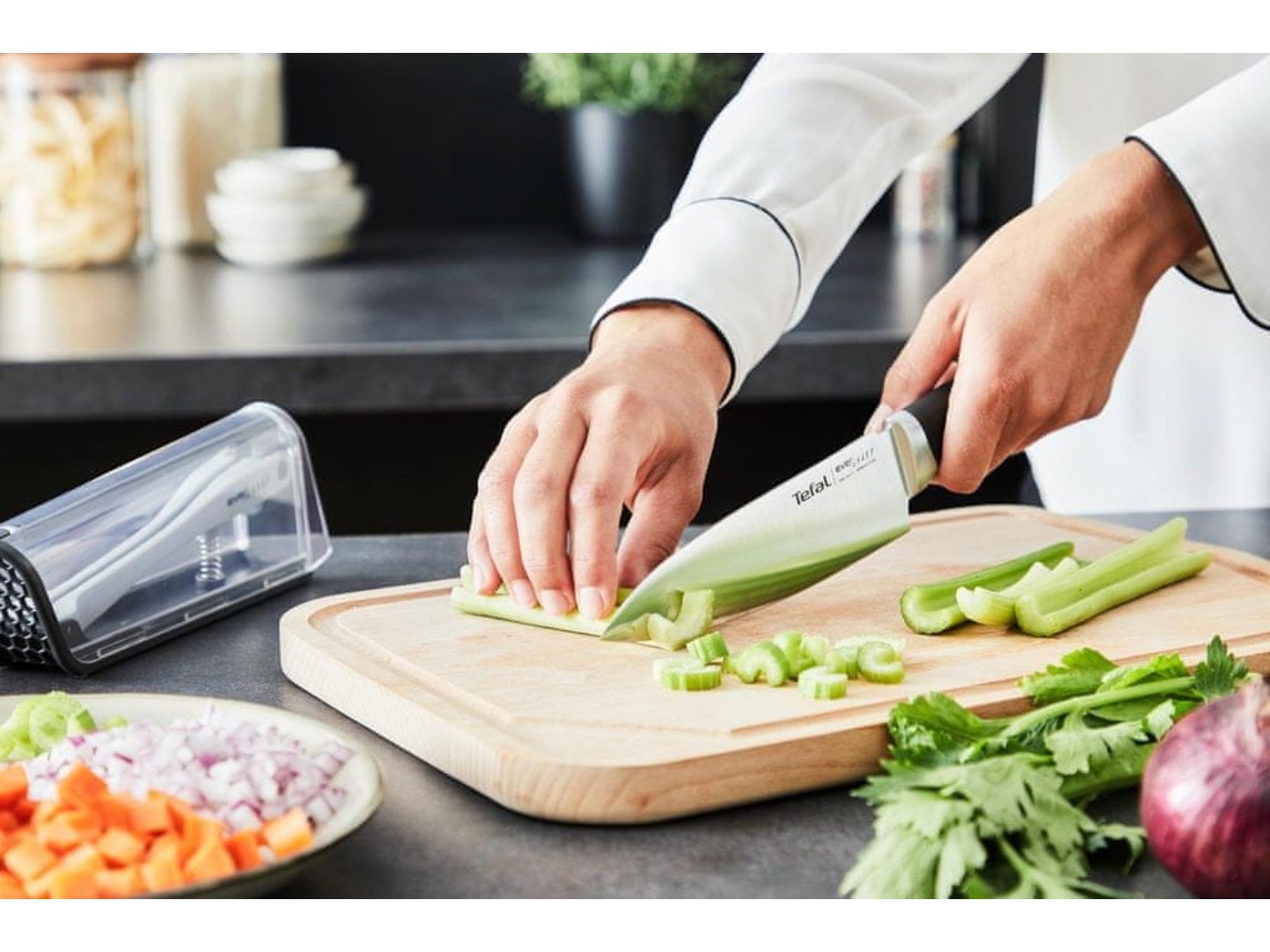 Ніж кухонний Tefal Eversharp 16.5 см з чохлом-точилкою (K2569004) — фото 15