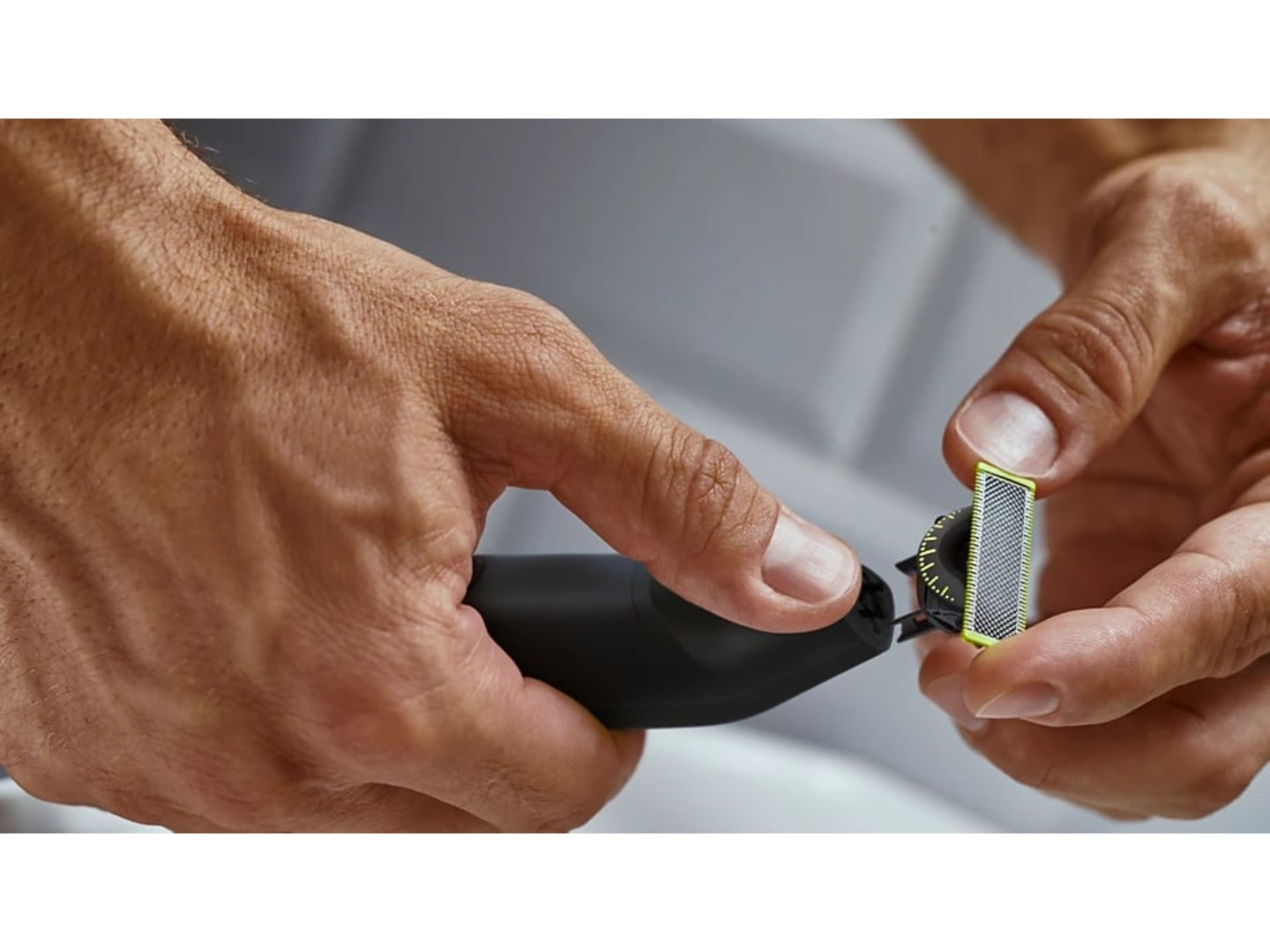 Електростанок Philips OneBlade Pro 360 QP6542/15 для обличчя та тіла — фото 21