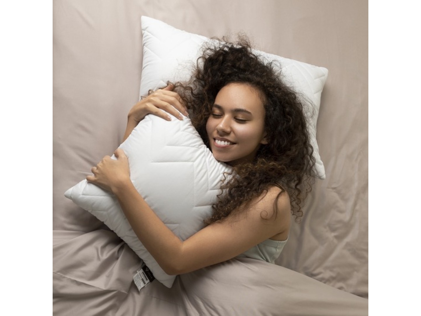 Подушка стандартна IDEIA NORDIC COMFORT 50х50 см чохол зі стібкою антиалергенне волокно (8-34688*001) — фото 2