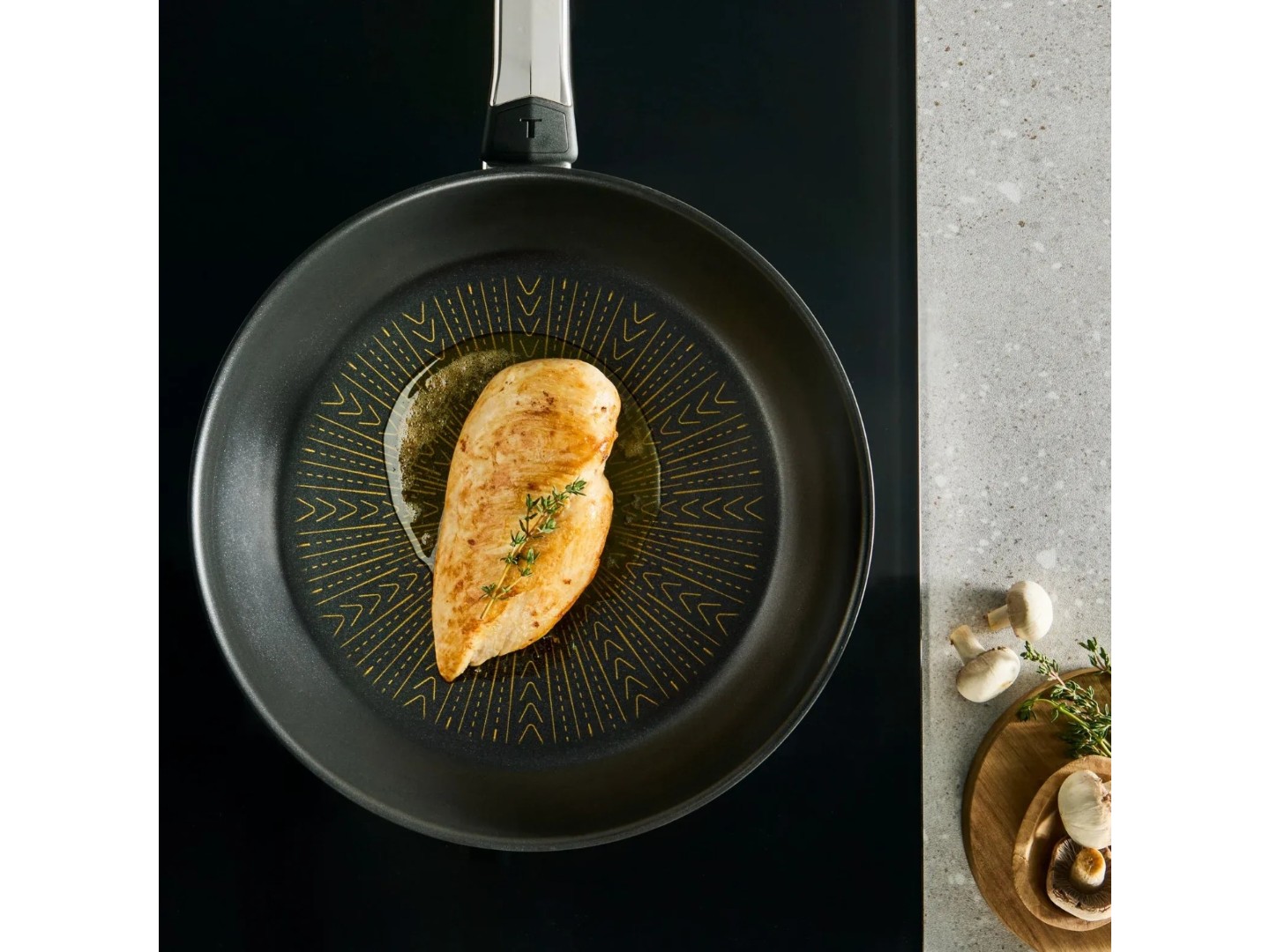 Комплект посуду сковорода Tefal G7600645 Emotion+ Flavors 28 см + кришка для посуду 28097712 28 см — фото 22