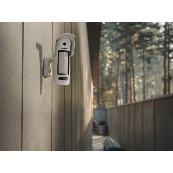 Фото - Бездротовий датчик руху Ajax CurtainCam Outdoor HighMount PhOD, Jeweller White 142717.359.WH1 (62365)
