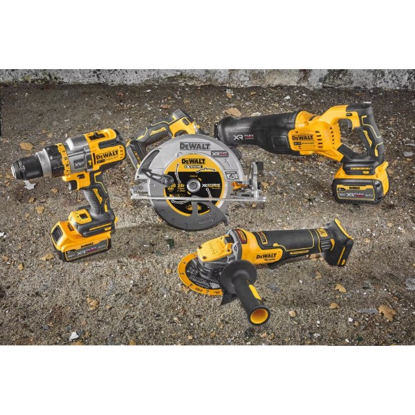 Фото - Пила шабельна DeWALT 18В XR Li-lon (DCS386NT)