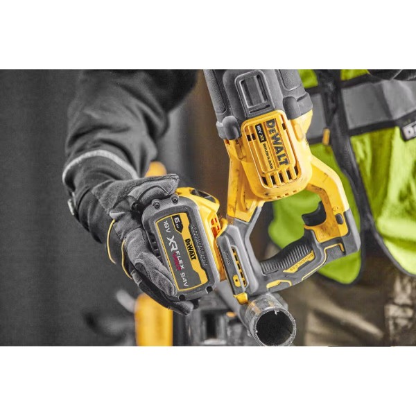 Фото - Пила шабельна DeWALT 18В XR Li-lon (DCS386NT)