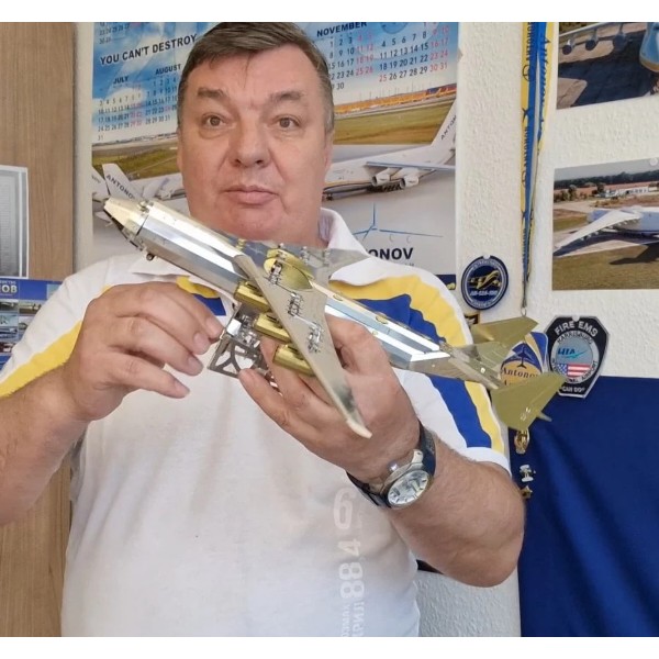 Фото - Металевий конструктор Metal Time Українська Мрія АН-225 (MT001EE/READY)