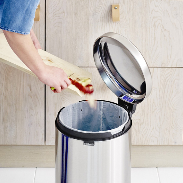 Фото - Бак для сміття з педаллю Brabantia Pedal Bin 20 л 111907