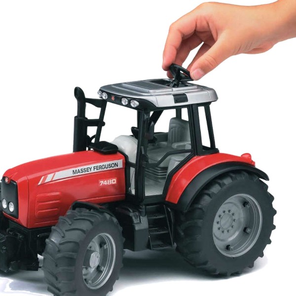 Фото - Наземная спецтехника BRUDER Трактор Massey Ferguson 7480 c прицепом, М1:16 (02045)