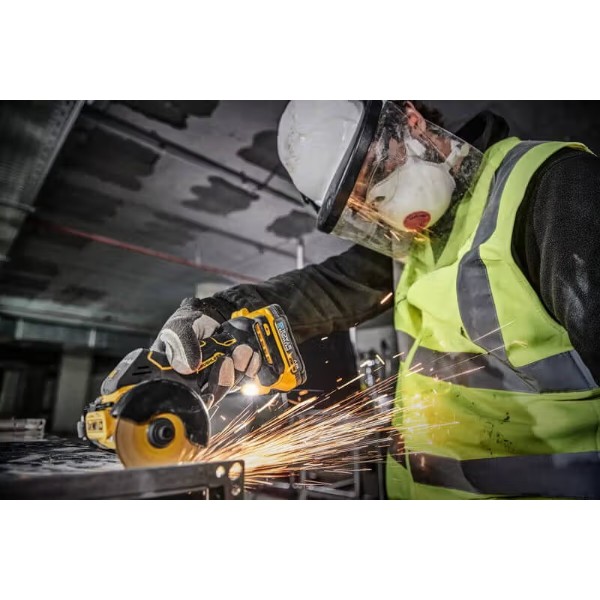 Фото - Пила дискова DeWALT 18В XR Li-lon (DCS438N)