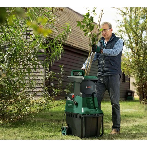 Фото - Измельчитель садовый Bosch AXT 25 D (0.600.803.103)