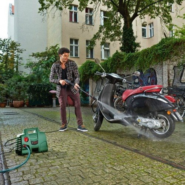 Фото - Мінімийка Bosch EasyAquatak 100 Long Lance (0.600.8A7.E01)