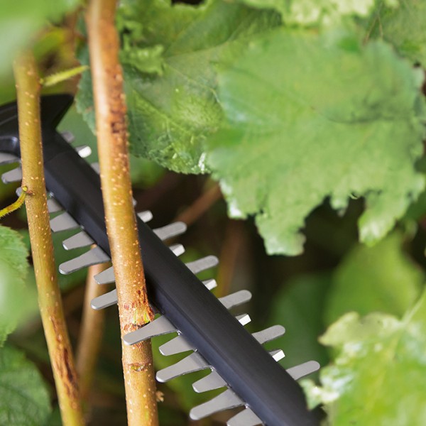 Фото - Кущоріз акумуляторний Bosch UniversalHedgeCut 18V-50 без АКБ и ЗУ (0.600.849.K00)