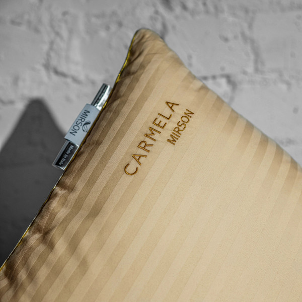 Фото - Подушка стандартна MirSon Carmela Eco-Soft Hand Made 494 70х70 см (2200000625793)