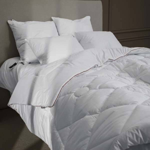 Фото - Одеяло зимнее полуторное MirSon EcoSilk №1311 DeLuxe Hand Made 155x215 см (2200001529915)