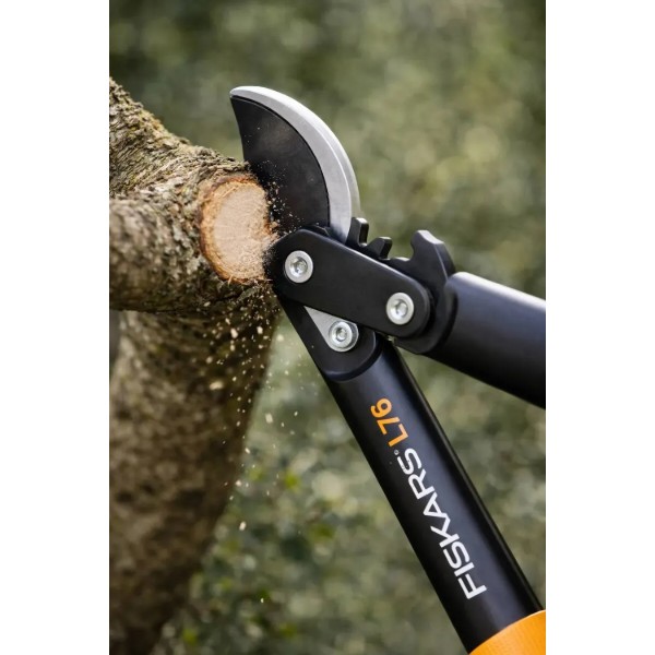Фото - Набір садових інструментів Fiskars Гілкоріз площинний PowerGear M L76 + Ніж складаний Gerber Asada (1001553105536)