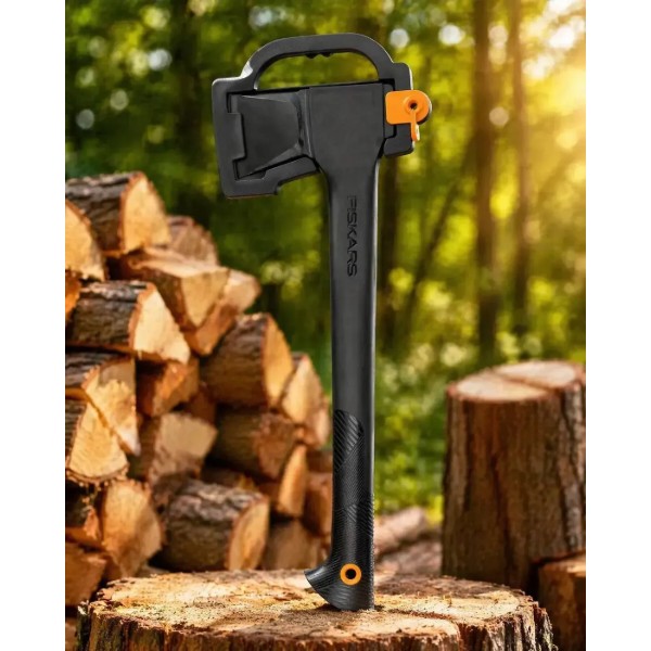 Фото - Набор садовых инструментов Fiskars Лопата садовая штыковая Classic FSC+ Топор плотничный Solid A10 (1014773105108)