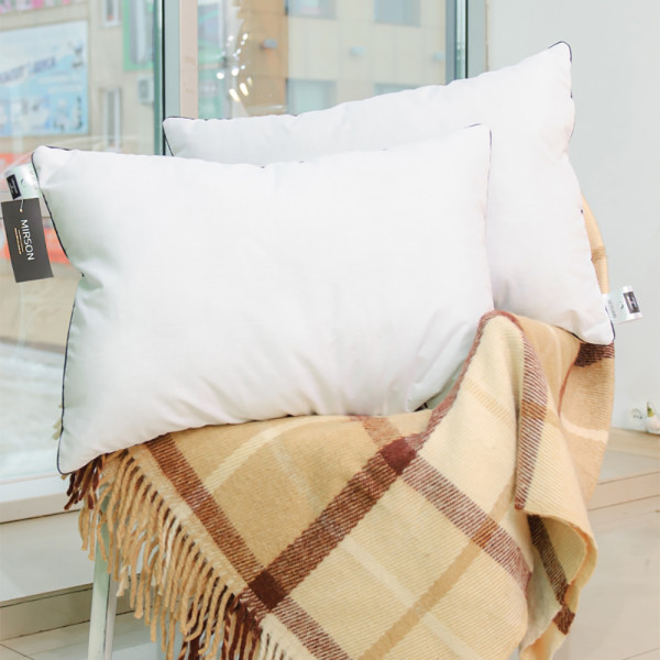 Фото - Подушка стандартна MirSon №1520 Royal Light EcoSilk 60х60 см (2200005064238)